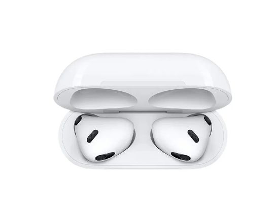 Беспроводные наушники Apple AirPods 3 Lightning Charging Case, белый