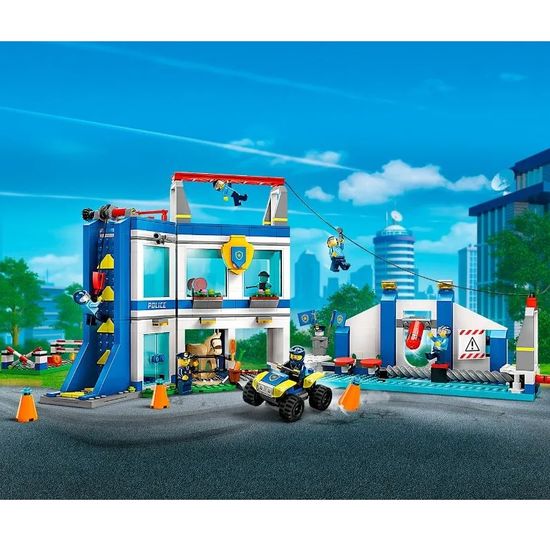 Конструктор LEGO City 60372 - Полицейская учебная академия